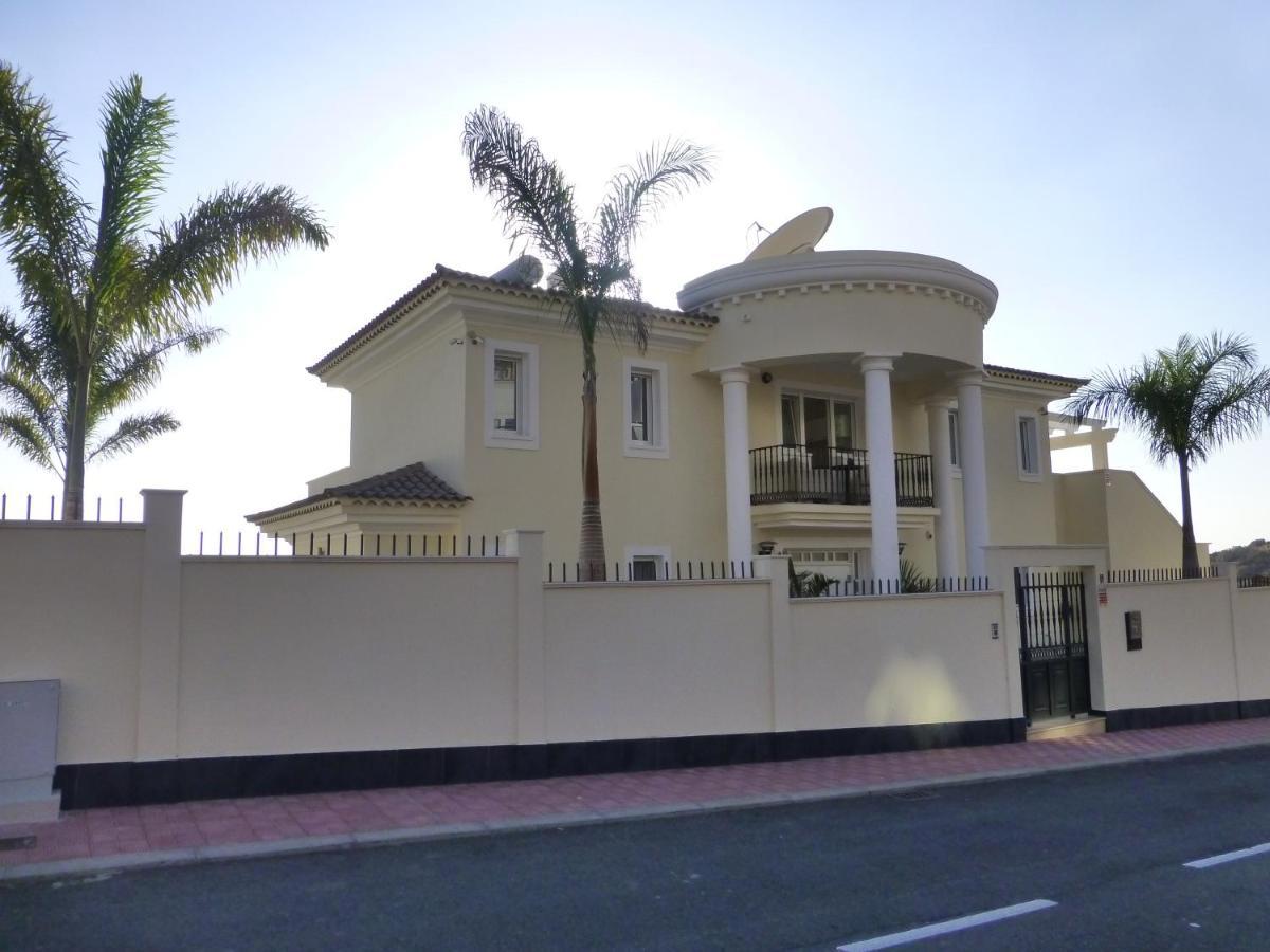 Villa Juliana 阿德耶 外观 照片