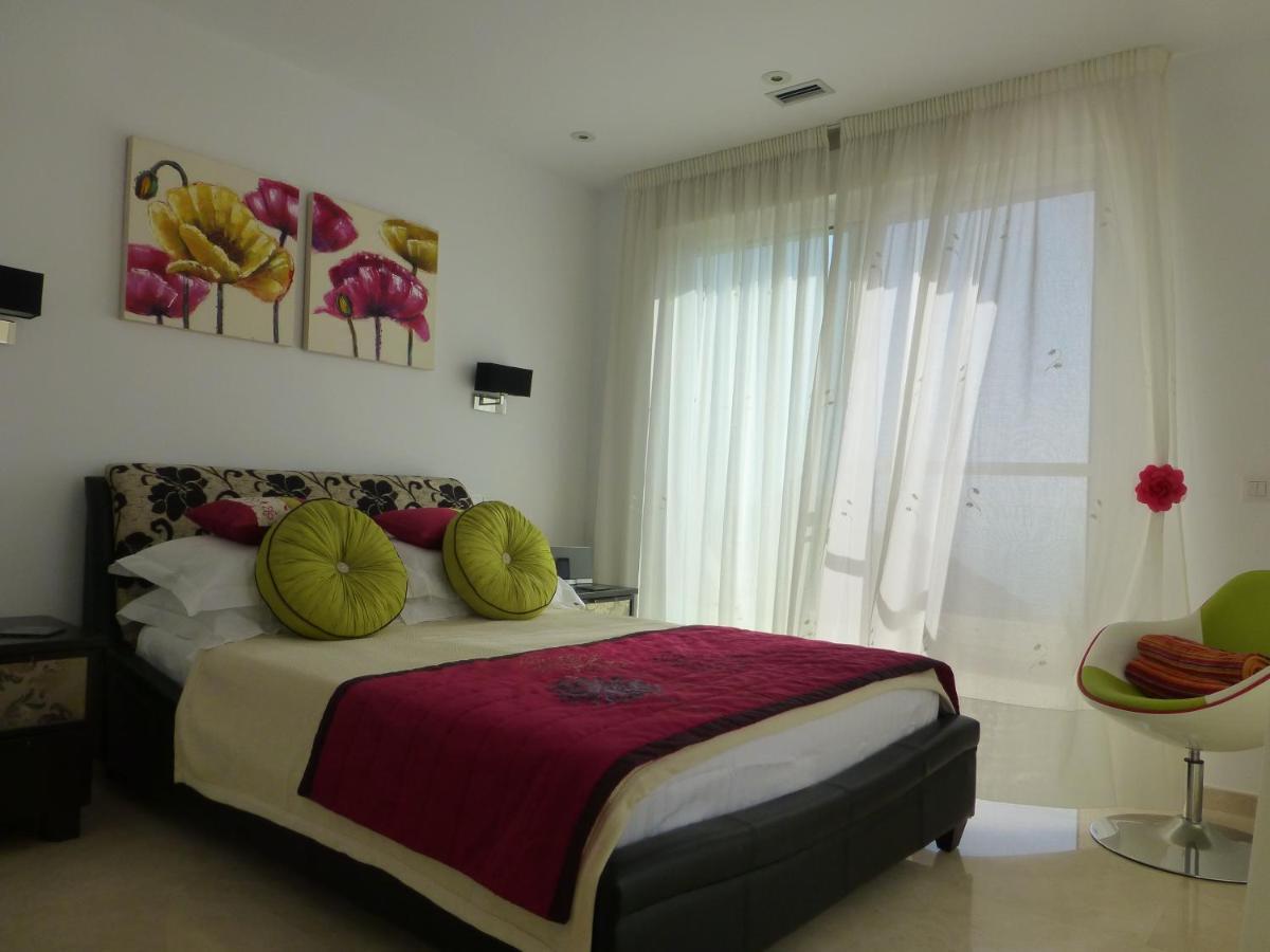 Villa Juliana 阿德耶 外观 照片